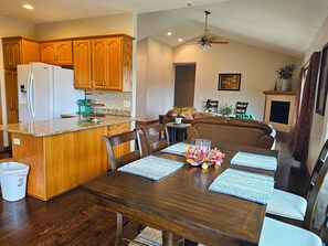 House, 5 Bedrooms, Garden View | Interior