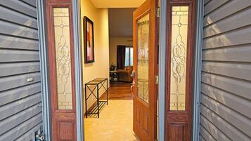 House, 3 Bedrooms, Balcony, Garden View | Interior