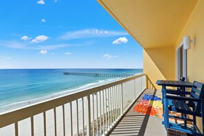 Property grounds - It’s Sea-esta Time! Sleep, Sun, & Sea on the 9th Floor! Sleeps 6! Beachfront! (Panama City Beach)