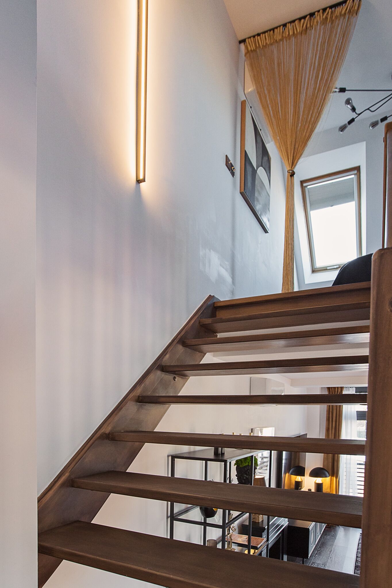 المنشأة من الداخل