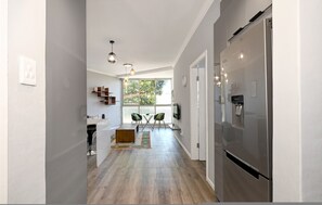 2 bedrooms - Modern Two Bed Central Green Point Stadium (Cape Town)