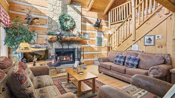 Cabin, 2 Bedrooms | Living area