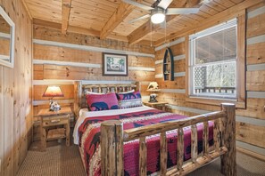 Room - Somewhere In Time 2 Bedroom Cabin (Sevierville)