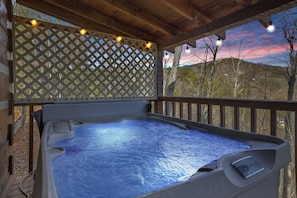 Ferienhütte, 2 Schlafzimmer | Außen-Whirlpool