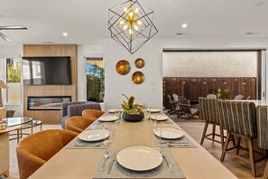Dining - Simply Paradise 5 Bedroom Townhouse (St. George)