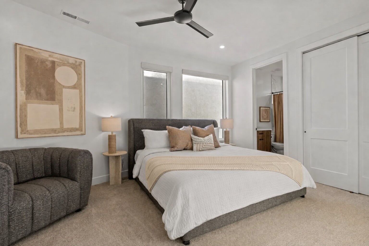 Casa de ciudad, 5 habitaciones | 5 habitaciones y espacio para trabajar con laptop 