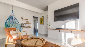 Hus, 2 soverom | Oppholdsområde | Smart-TV