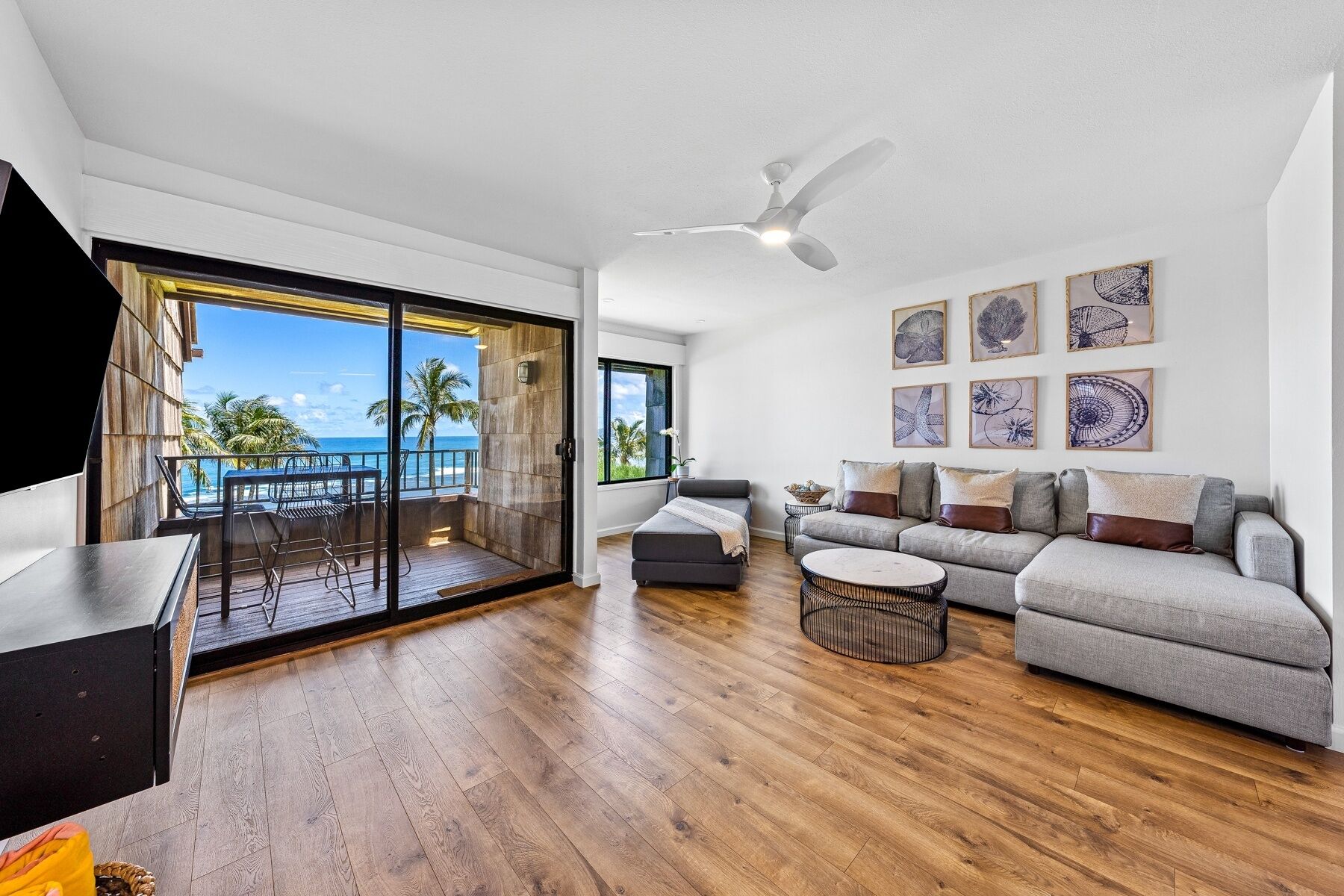 Condo, 1 Bedroom | Living area | Smart TV