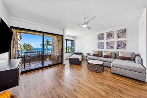 公寓式客房, 1 间卧室 | 起居区 | 智能电视