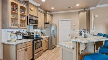 Rumah, 3 kamar tidur | Dapur pribadi | Lemari es, oven, mesin pembuat kopi/teh, dan pemanggang roti