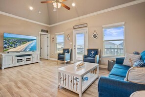 House, 3 Bedrooms | Living area | Smart TV, streaming services - Sea Worthy 3 Bedroom Home (Port Bolivar)