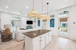 Interior - Wet Sand - Watercolor 6 Bed, 6 Bath, Private Pool, Sleeps 14 (Santa Rosa Beach)