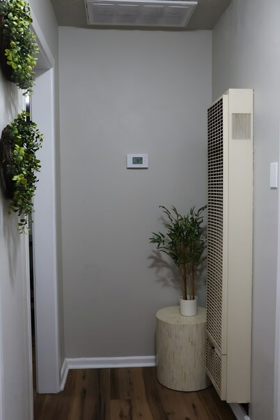 Full Kitchen + In-Unit Laundry | 2BR Crew Housing