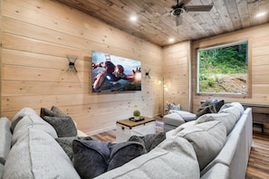 Smart TV, video games - Family Cabin | Hot Tub, Bunk Room & Games (Sevierville)