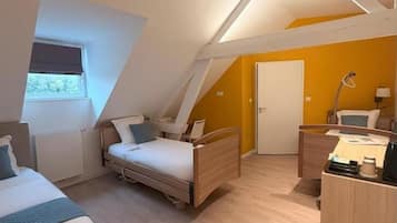 Triple Room, Garden View | Free WiFi