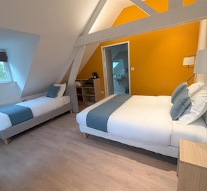 Chambre Triple, vue jardin | Wi-Fi gratuit