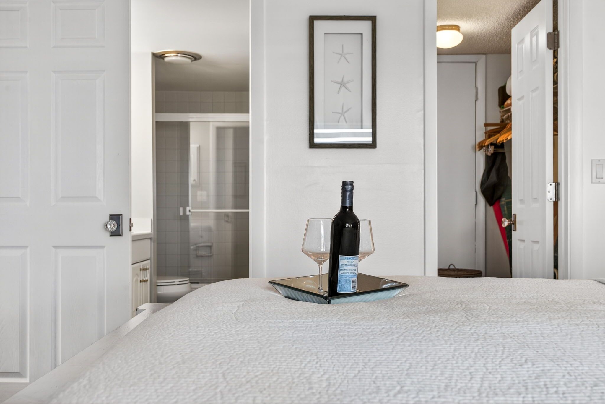 2 bedrooms, iron/ironing board, free WiFi