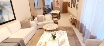 Luxury 3-bedroom Apartment With Pool in Naco, Santo Domingo