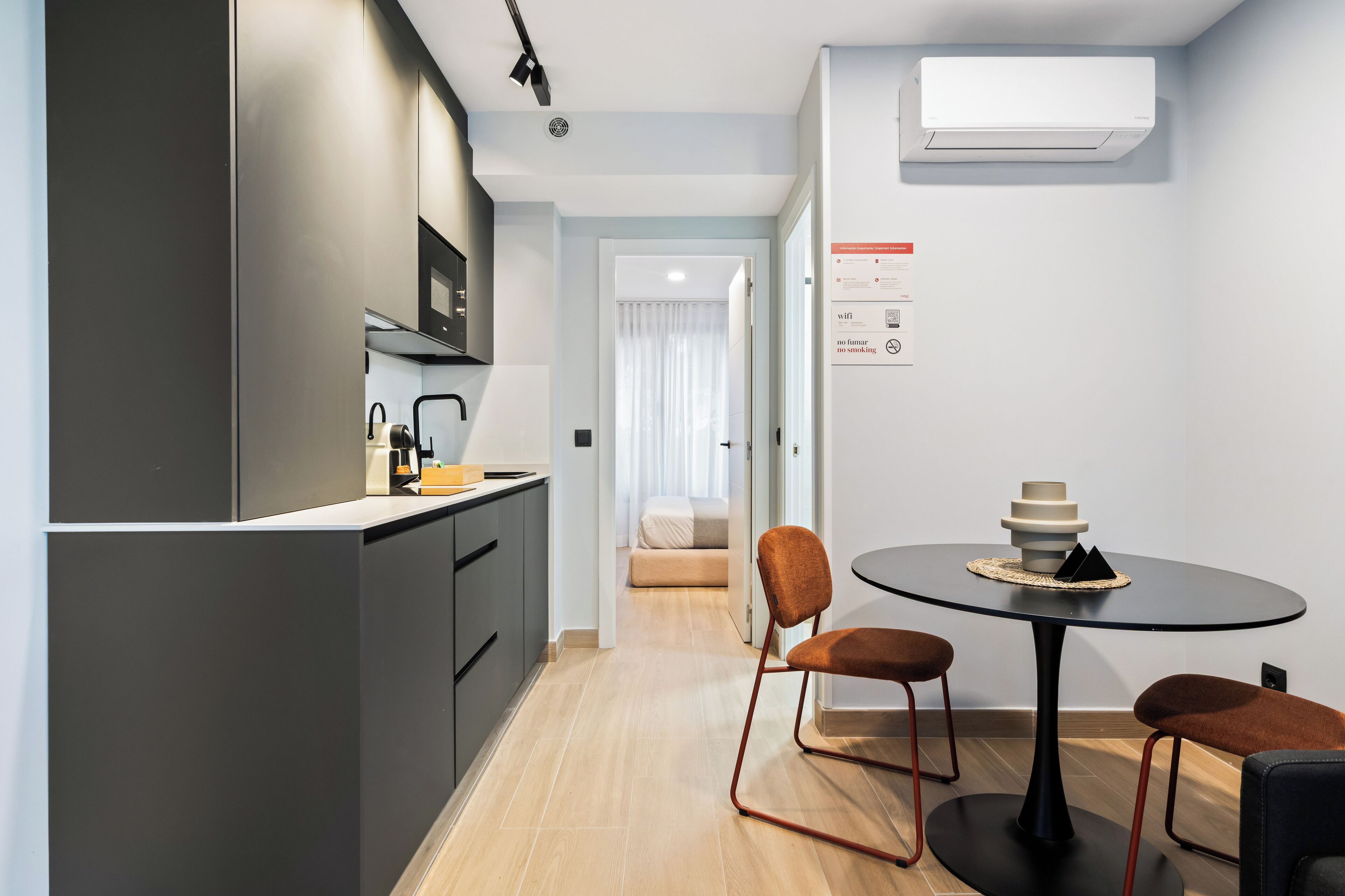 Appartement Standard, rez-de-chaussée | Restauration