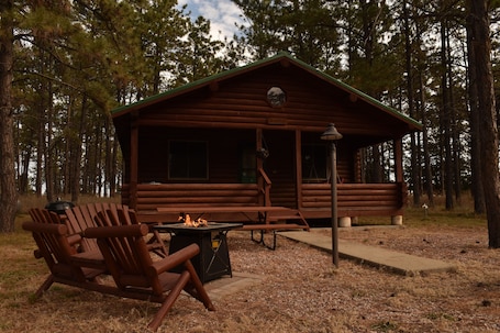 Terrace/patio. Cozy Niobrara River Cabin