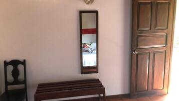 Room, 1 Bedroom, Smoking | Interior