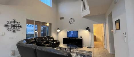 Smart TV, video games