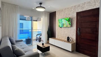 Apartamento, 2 quartos, vista para o jardim | Sala de estar
