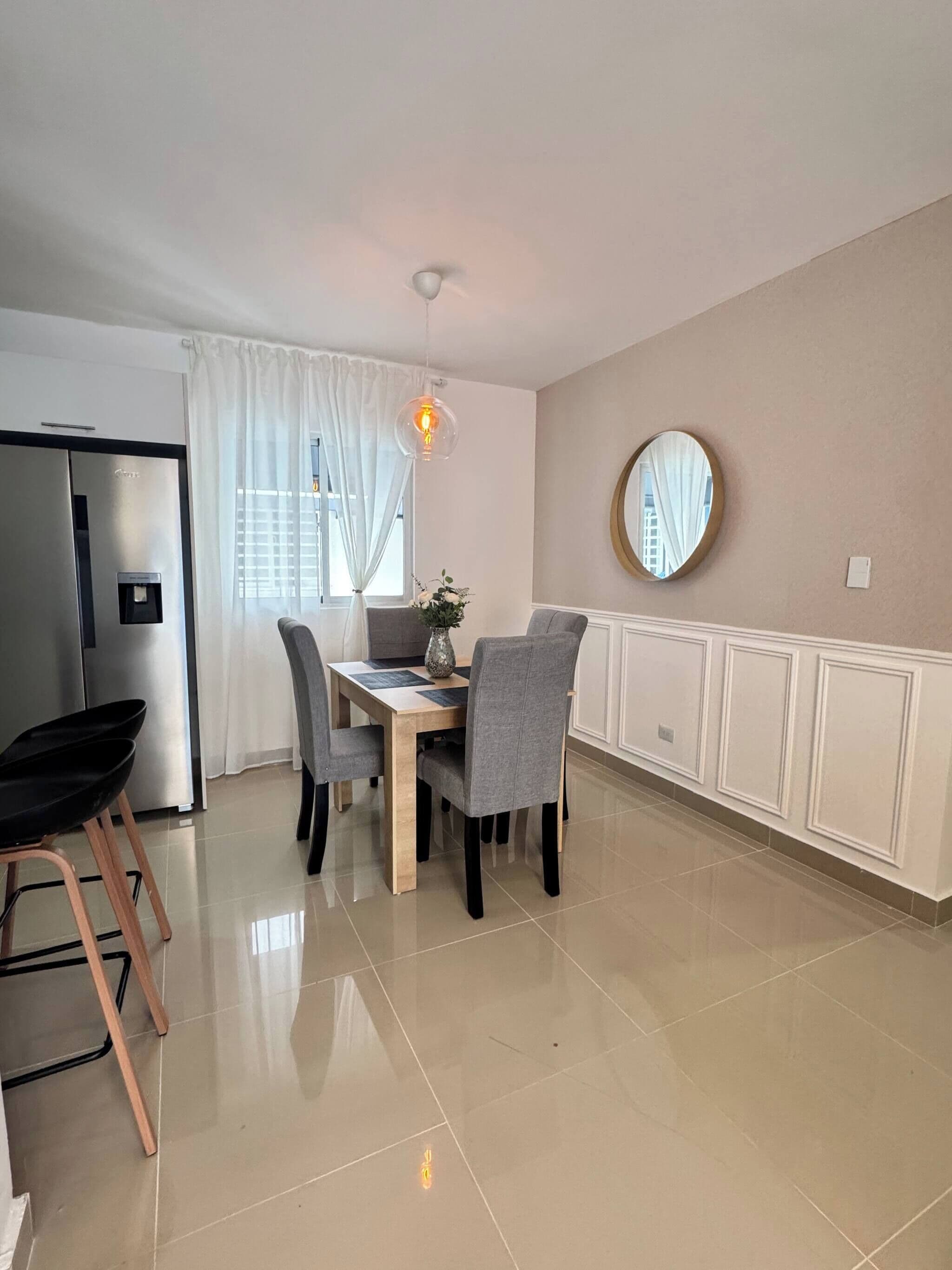 Apartment, 3 Bedrooms, Garden View | Dining
