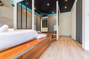 1 bedroom, iron/ironing board, WiFi, bed sheets - Balneo Suite Arquebuse Love appart au coeur de Dijon (Dijon)