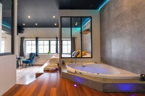 1 bedroom, iron/ironing board, WiFi, bed sheets - Balneo Suite Arquebuse Love appart au coeur de Dijon (Dijon)