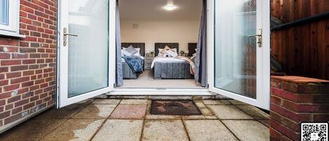 5 bedrooms, iron/ironing board, travel cot, free WiFi