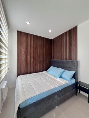 2 Schlafzimmer, Schreibtisch, Bügeleisen/Bügelbrett, kostenloses WLAN