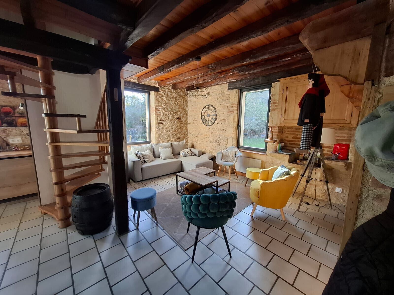 Télévision, cheminée