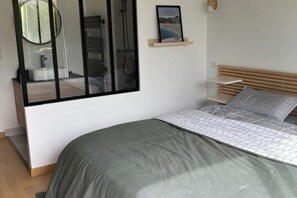 WiFi, bed sheets - Superb air-conditioned villa with pool near Avignon (Tavel)