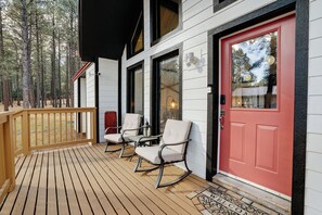 Terrace/patio - Getaway in the trees (Angel Fire)
