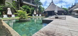 Pool - Luxury Furnished Apartment in Grand Baie (Grand Baie)