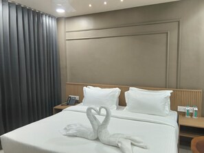 行政客房 | 办公桌、免费 WiFi