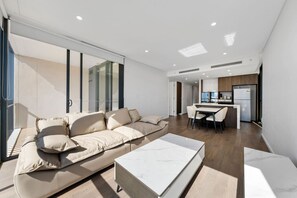 Living area - SYD Zetland 2BR 006 Apt Close to CBD & Airport (Zetland)