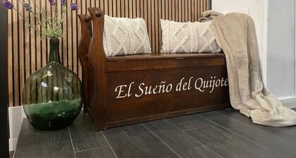 THE DREAM OF QUIXOTE. Quadruple room.