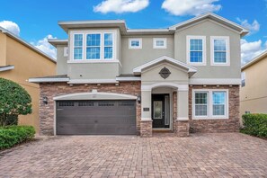 Exterior - Game Room, Vegas Bedroom, Resort-style Pool, Table Tennis + Foosball Table: Epic Getaway (Kissimmee)