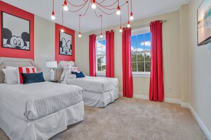 10 bedrooms, desk, iron/ironing board, travel crib - Game Room, Vegas Bedroom, Resort-style Pool, Table Tennis + Foosball Table: Epic Getaway (Kissimmee)
