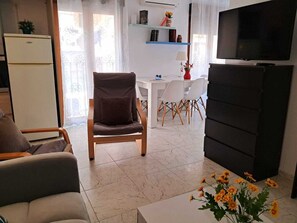 Living area - LA DONCELLA APARTMENT (Alcalá de Henares)