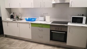 Private kitchen - LA GALATEA APARTMENT (Alcalá de Henares)