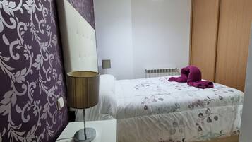 Tabla de planchar con plancha