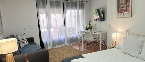 Fer et planche Ă repasser