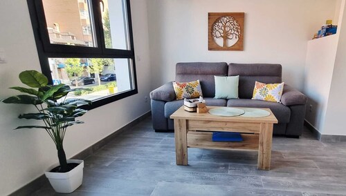 APARTMENT THE SQUIRE. FIRST