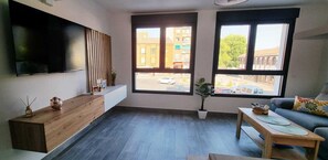 TV - APARTMENT THE SQUIRE. FIRST (Alcalá de Henares)