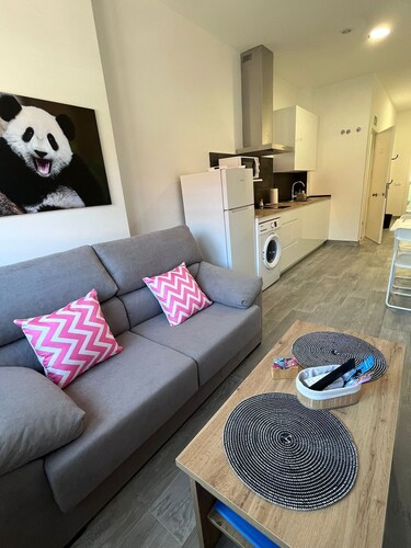 APARTMENT THE SQUIRE. BAJO