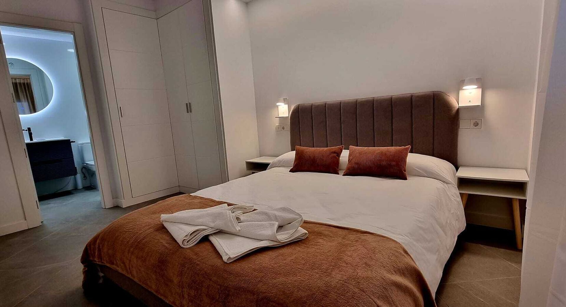 Bügeleisen/Bügelbrett