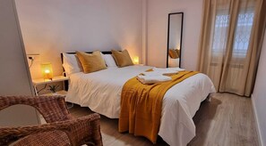 Room - PUERTA DE MADRID APARTMENT. 1 (Alcalá de Henares)